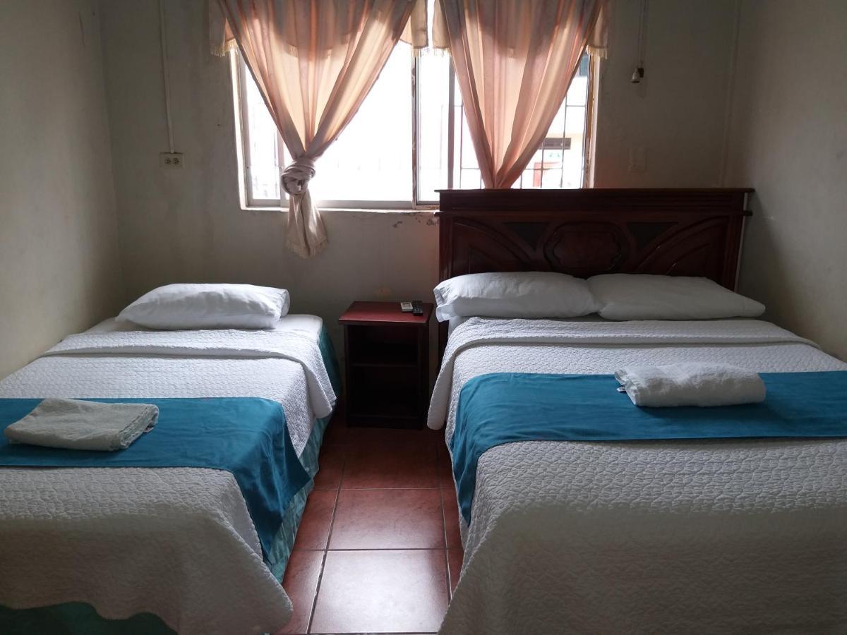 Hostal Miconia بويرتو أيورا المظهر الخارجي الصورة