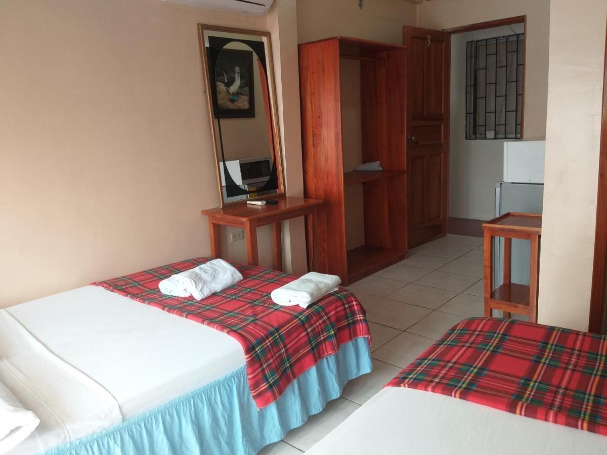 Hostal Miconia بويرتو أيورا المظهر الخارجي الصورة