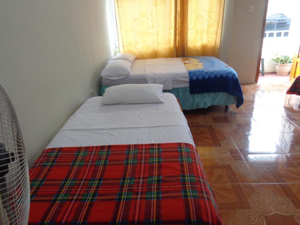 Hostal Miconia بويرتو أيورا الغرفة الصورة
