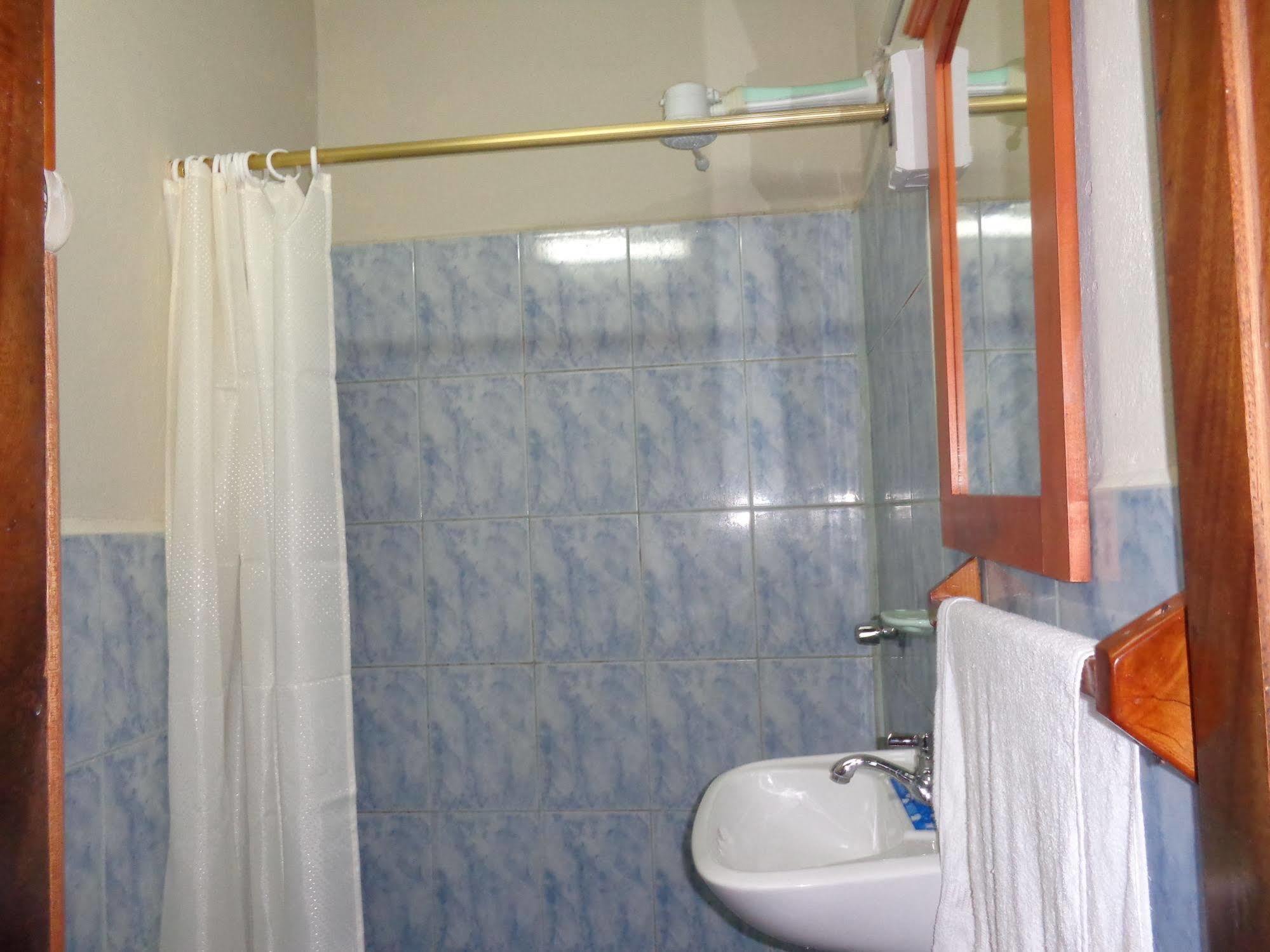 Hostal Miconia بويرتو أيورا المظهر الخارجي الصورة