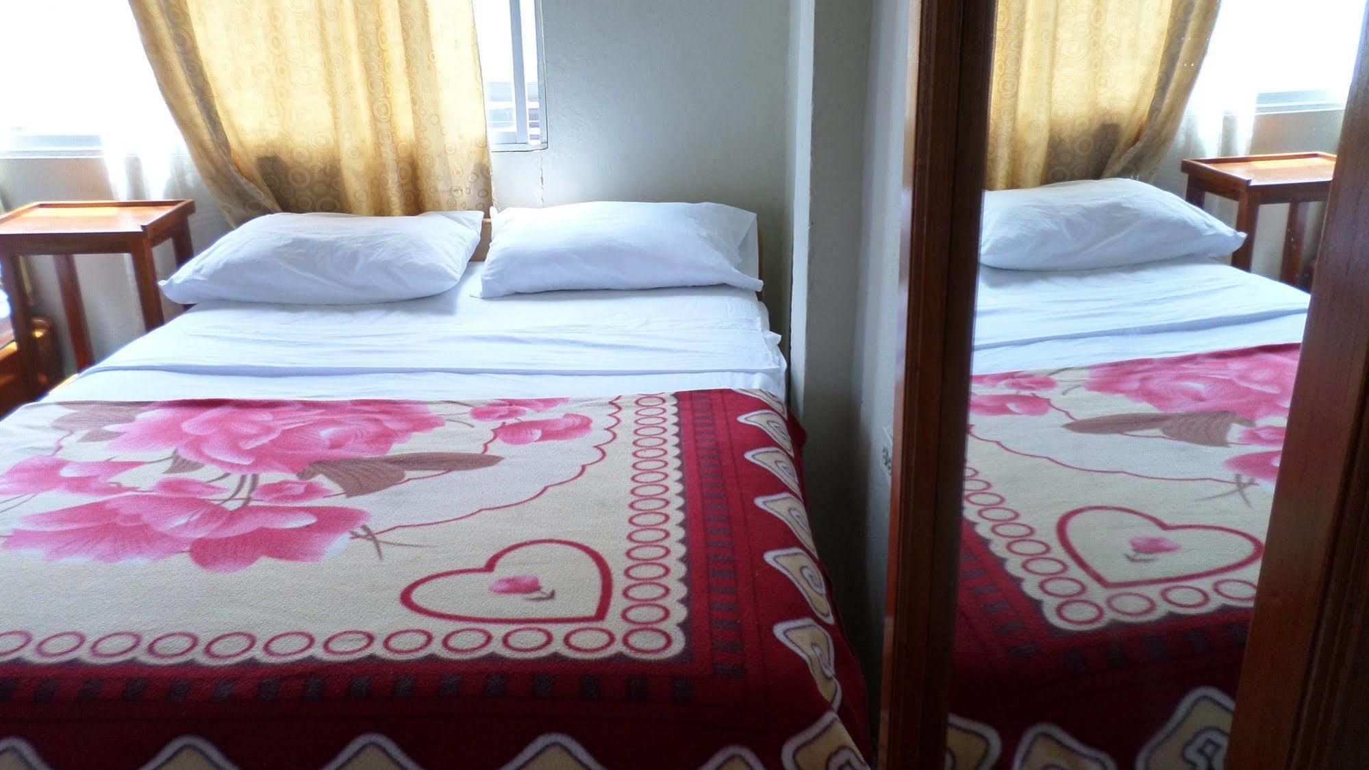 Hostal Miconia بويرتو أيورا المظهر الخارجي الصورة