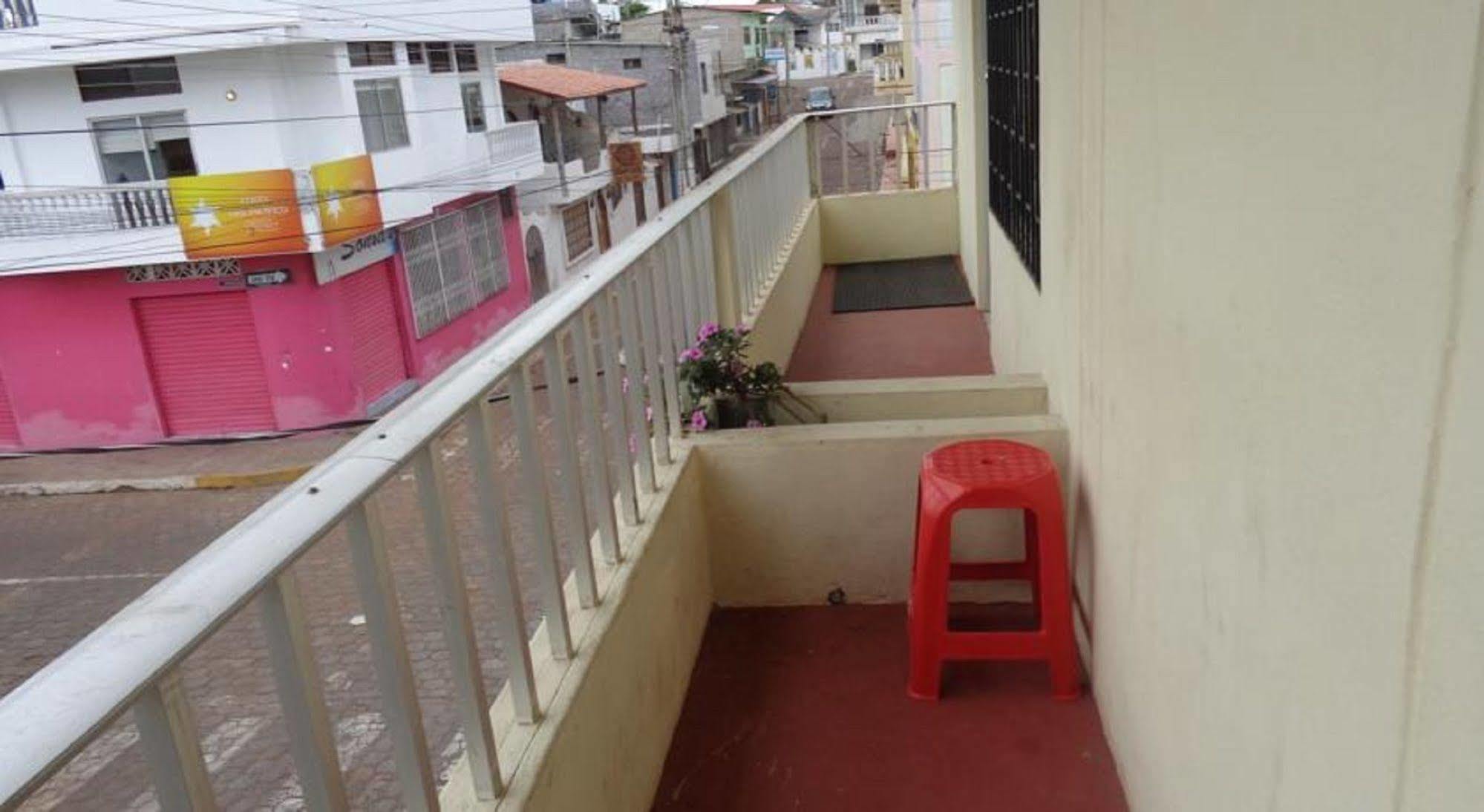 Hostal Miconia بويرتو أيورا المظهر الخارجي الصورة